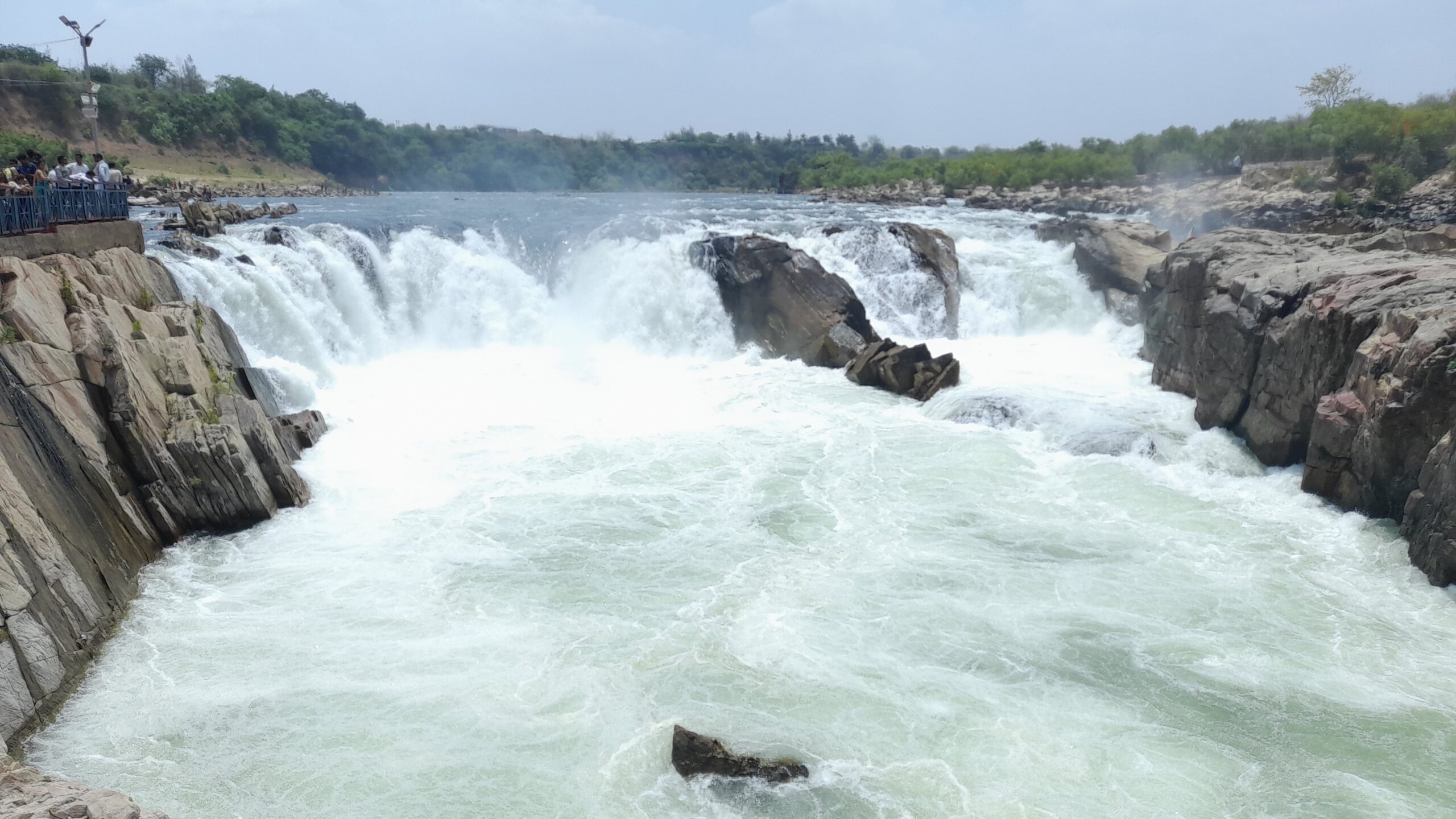 Marble Rocks Gorge, on the Narmada River, Bhedaghat, Jabalpur, Madhya  Pradesh State, India' Photographic Print - Tony Waltham | Art.com