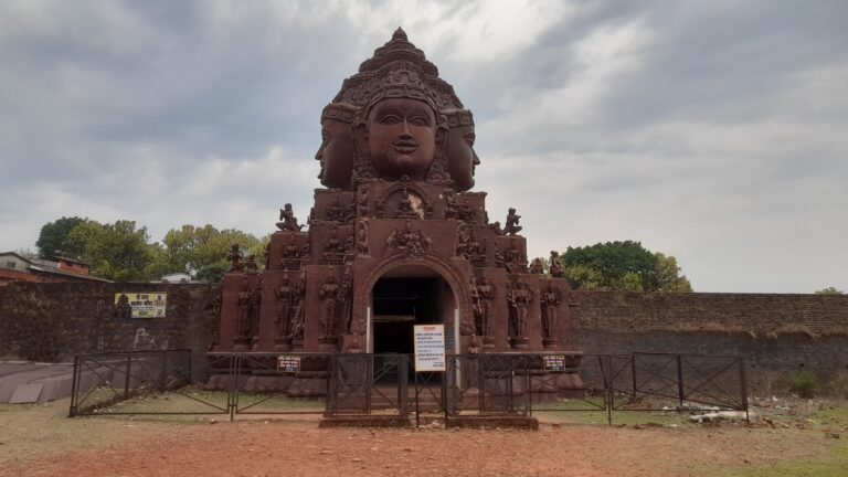 Shri yatntra mandir Amarkantak