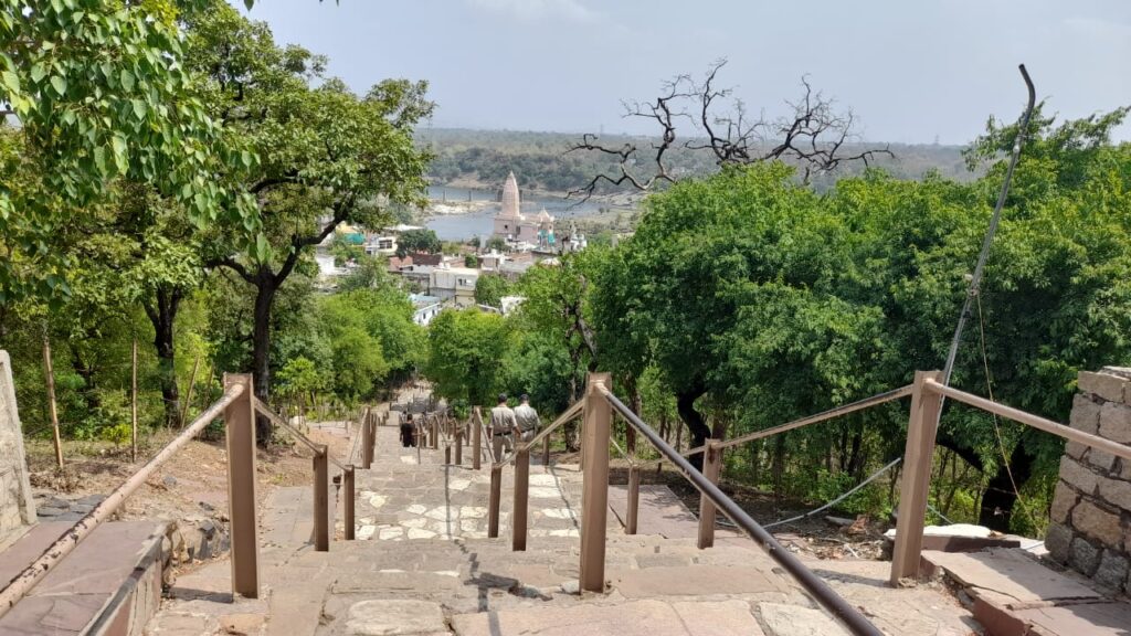 64 YOGINI MANDIR SEDHIYAN
